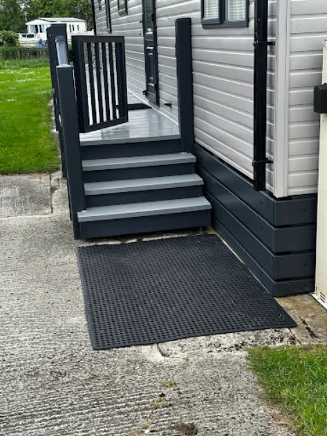 Drainable Rubber Roll Mat outside caravan