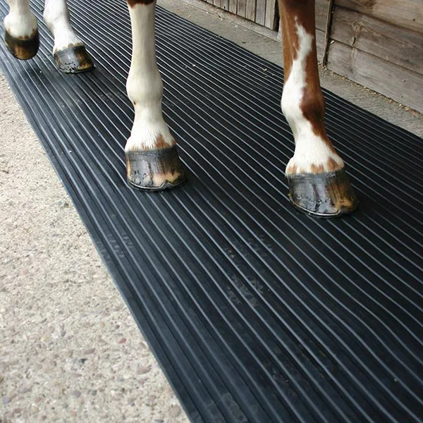 Wide Rib Rubber Roll Matting Equestrian